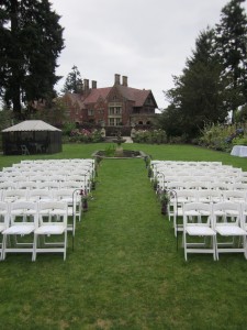 Thornewood Castle, Elaine Way, Seattle Wedding Officiants, Nondenominational minister, Seattle Wedding